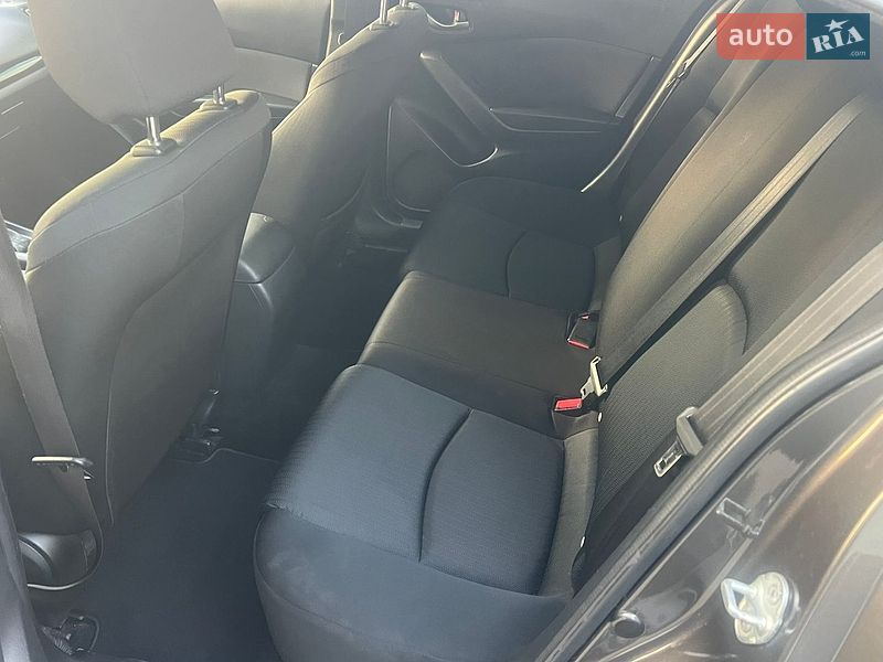 Седан Mazda 3 2014 в Києві