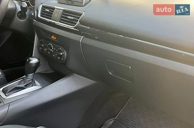 Седан Mazda 3 2014 в Києві