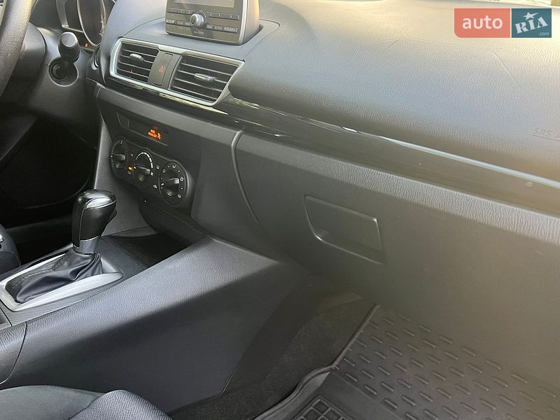 Седан Mazda 3 2014 в Києві