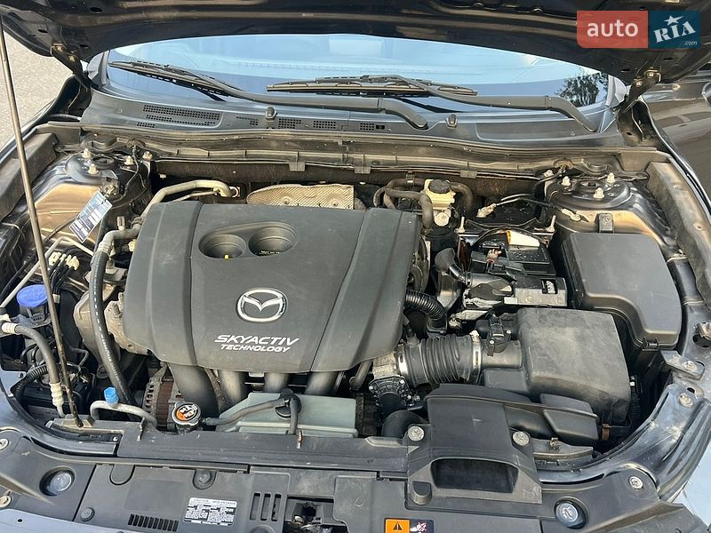Седан Mazda 3 2014 в Києві