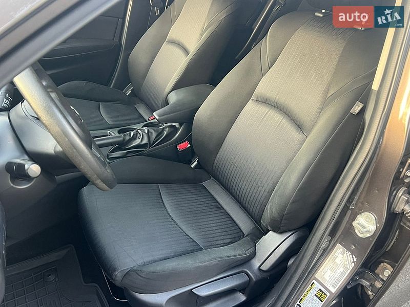 Седан Mazda 3 2014 в Києві