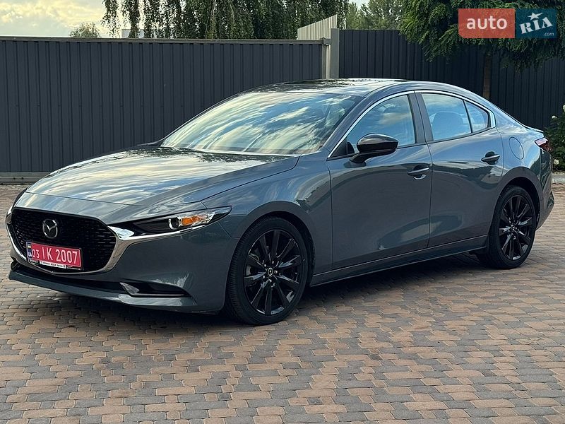 Седан Mazda 3 2023 в Киеве