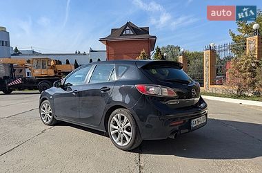 Mazda 3  2010