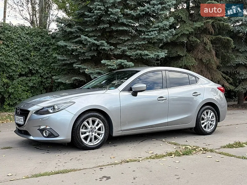 Mazda 3 2015