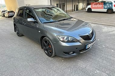 Mazda 3  2004