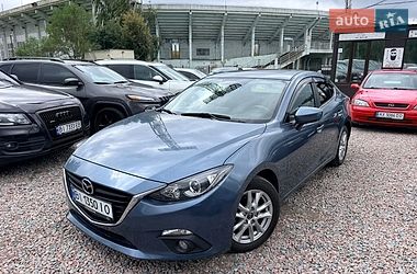 Седан Mazda 3 2015 в Полтаве