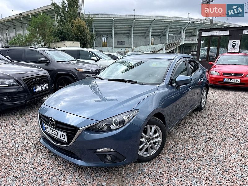 Седан Mazda 3 2015 в Полтаве Седан Mazda 3 2015 в Полтаве