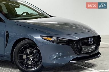 Хэтчбек Mazda 3 2020 в Киеве