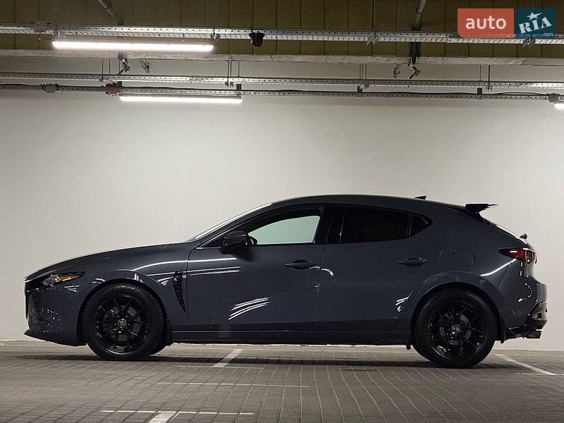 Хэтчбек Mazda 3 2020 в Киеве