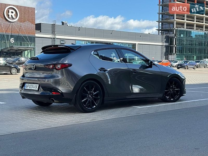 Хэтчбек Mazda 3 2023 в Киеве