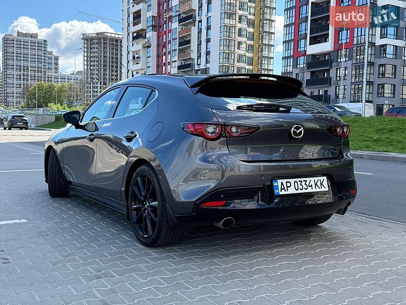 Хэтчбек Mazda 3 2023 в Киеве