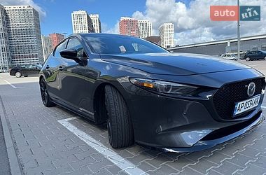 Хэтчбек Mazda 3 2023 в Киеве