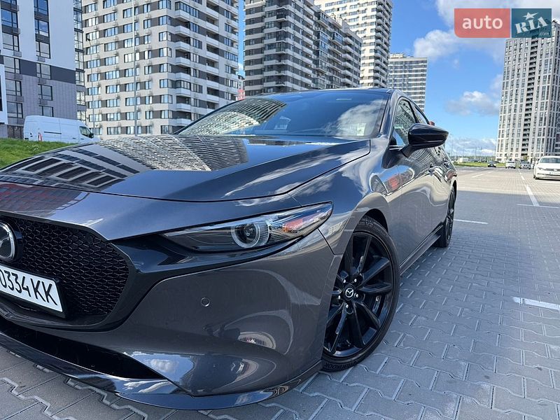 Хэтчбек Mazda 3 2023 в Киеве