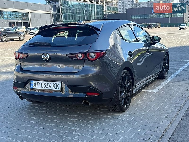 Хэтчбек Mazda 3 2023 в Киеве