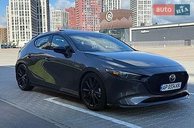 Хэтчбек Mazda 3 2023 в Киеве