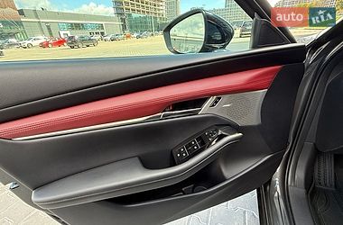 Хэтчбек Mazda 3 2023 в Киеве