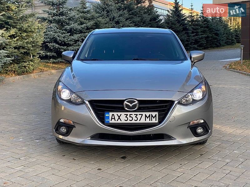 Mazda 3 2015