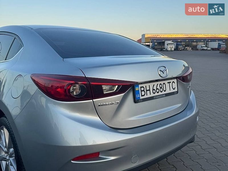 Седан Mazda 3 2017 в Одессе