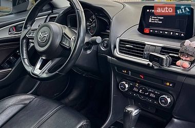 Седан Mazda 3 2017 в Одессе