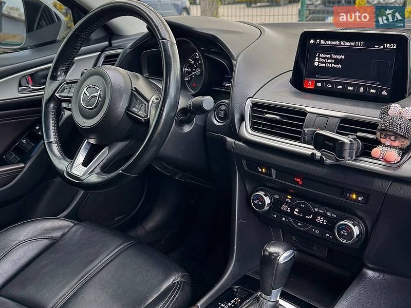 Седан Mazda 3 2017 в Одессе