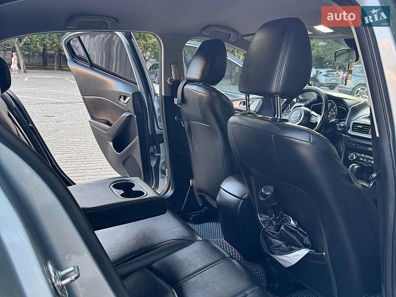 Седан Mazda 3 2017 в Одессе