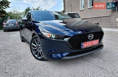 Mazda 3  2023