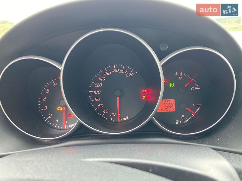 Хэтчбек Mazda 3 2004 в Ровно