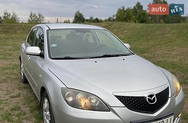 Mazda 3  2004