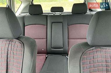 Хэтчбек Mazda 3 2004 в Ровно