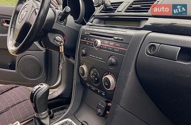 Хэтчбек Mazda 3 2004 в Ровно