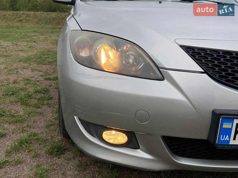 Хэтчбек Mazda 3 2004 в Ровно