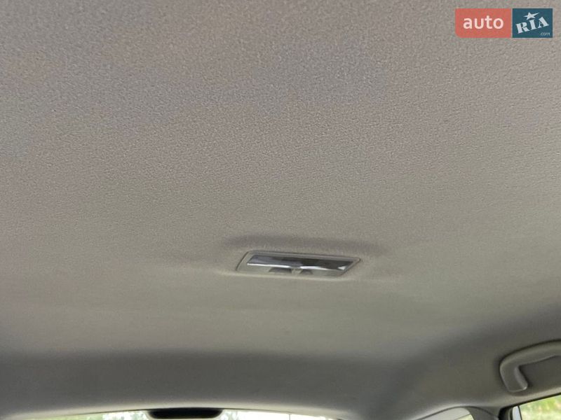 Хэтчбек Mazda 3 2004 в Ровно
