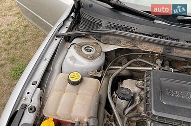 Хэтчбек Mazda 3 2004 в Ровно