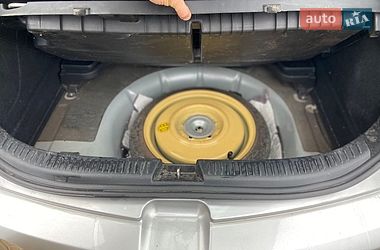 Хэтчбек Mazda 3 2004 в Ровно