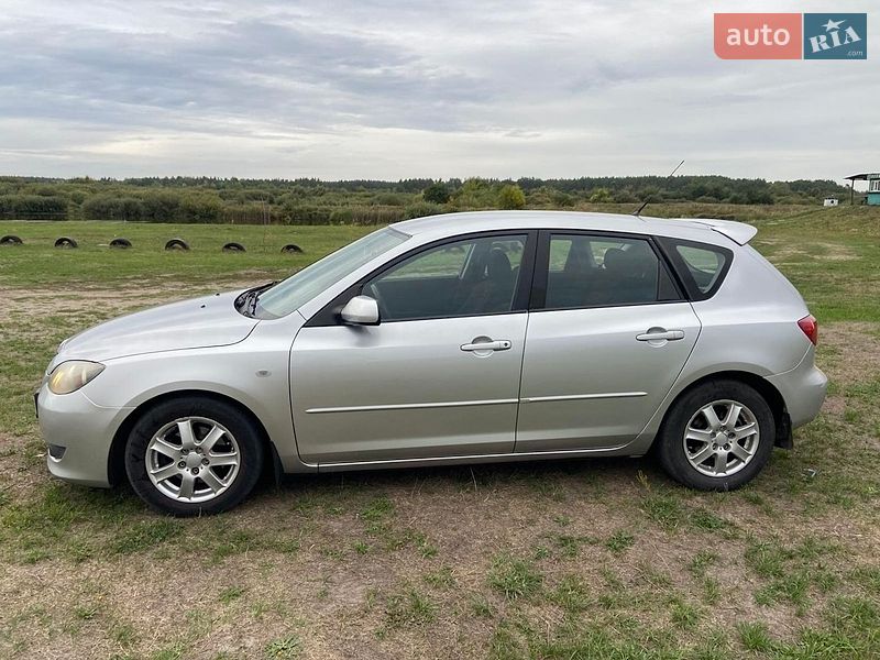 Хэтчбек Mazda 3 2004 в Ровно