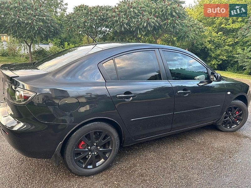 Седан Mazda 3 2008 в Смеле