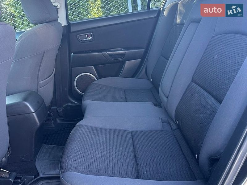 Седан Mazda 3 2008 в Смеле