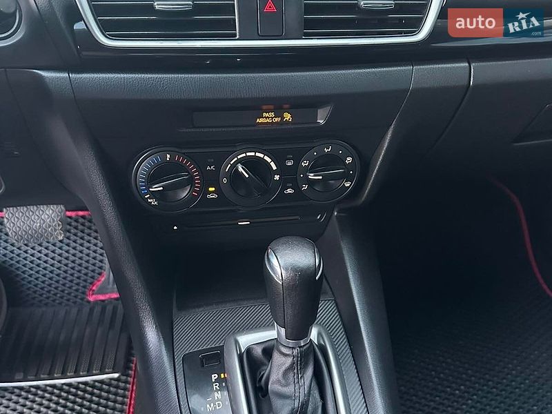 Седан Mazda 3 2014 в Броварах