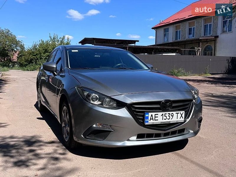 Седан Mazda 3 2014 в Кривому Розі