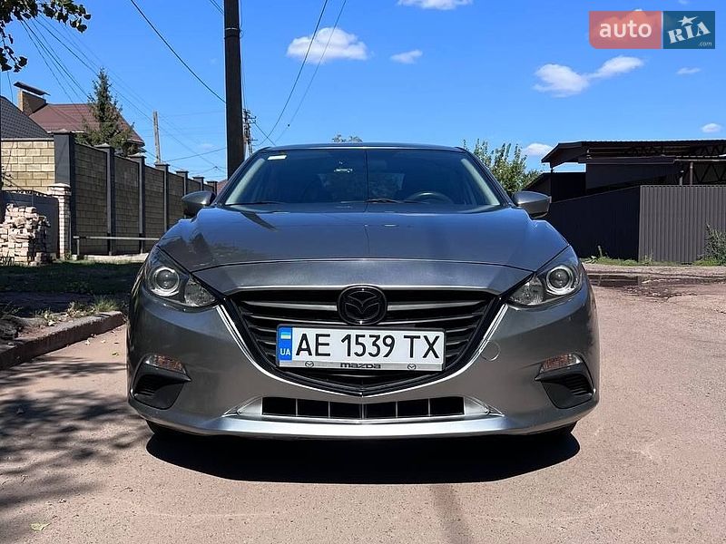 Седан Mazda 3 2014 в Кривому Розі