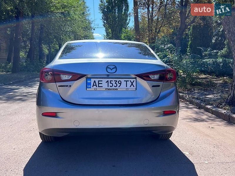 Седан Mazda 3 2014 в Кривому Розі