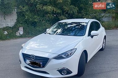 Mazda 3  2016