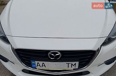 Mazda 3  2018