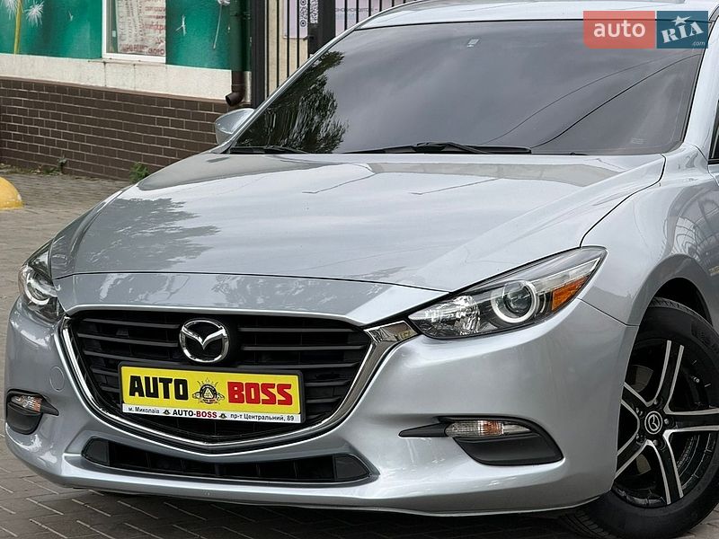 Седан Mazda 3 2016 в Николаеве