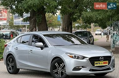 Седан Mazda 3 2016 в Николаеве