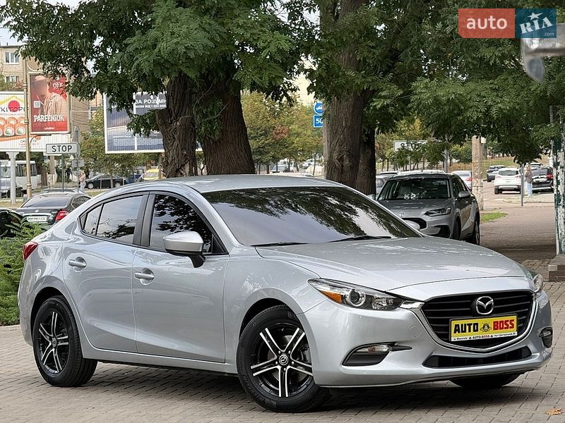 Седан Mazda 3 2016 в Николаеве