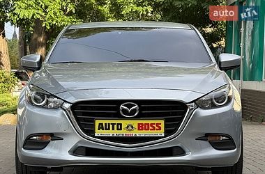 Седан Mazda 3 2016 в Николаеве