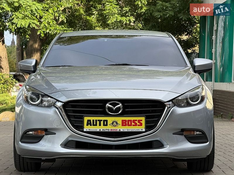 Седан Mazda 3 2016 в Николаеве