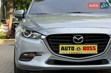 Седан Mazda 3 2016 в Николаеве