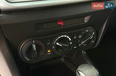 Седан Mazda 3 2016 в Николаеве